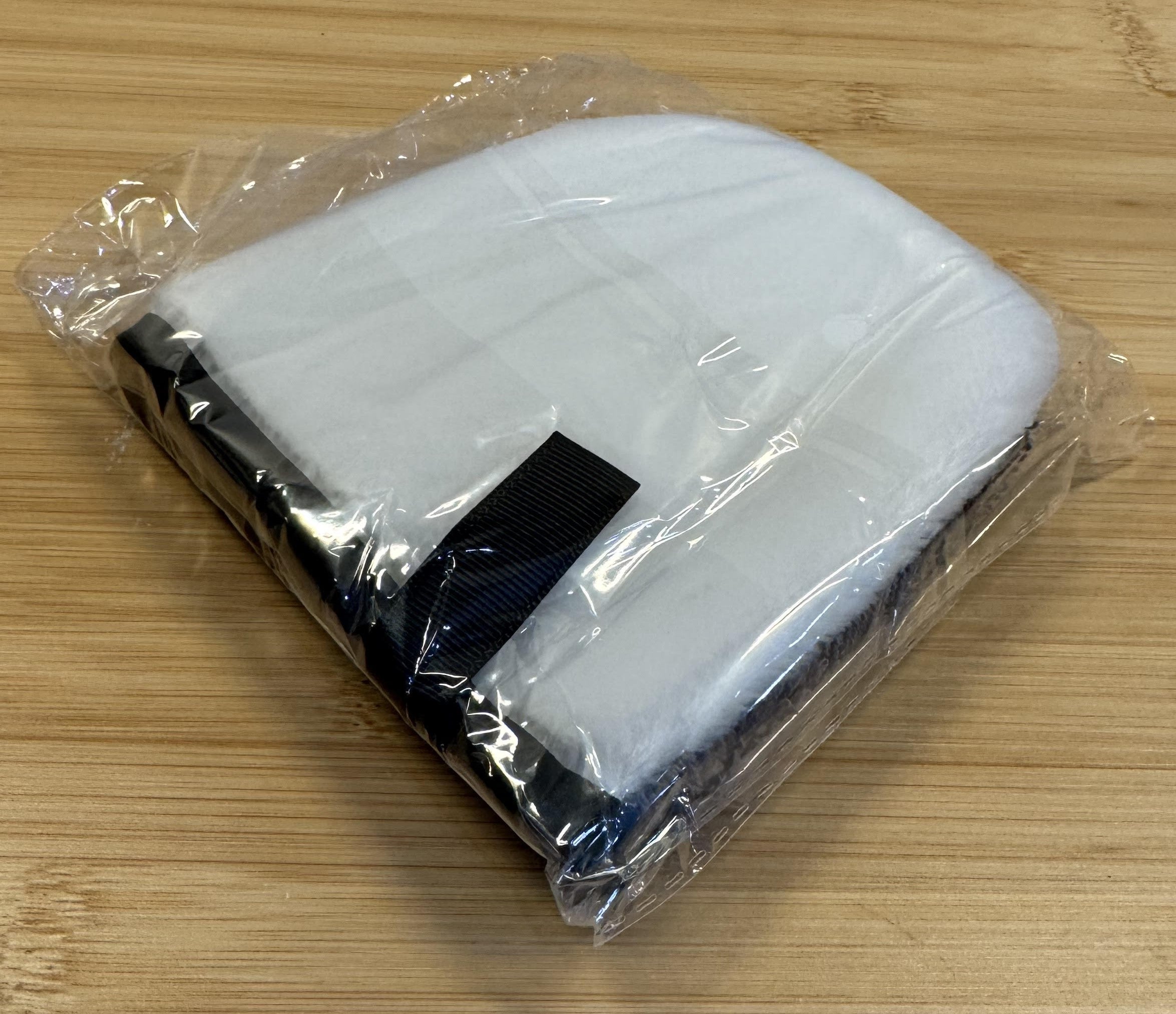 Interior Twisted Microfiber/Scrubbing Glove (5" X 4")